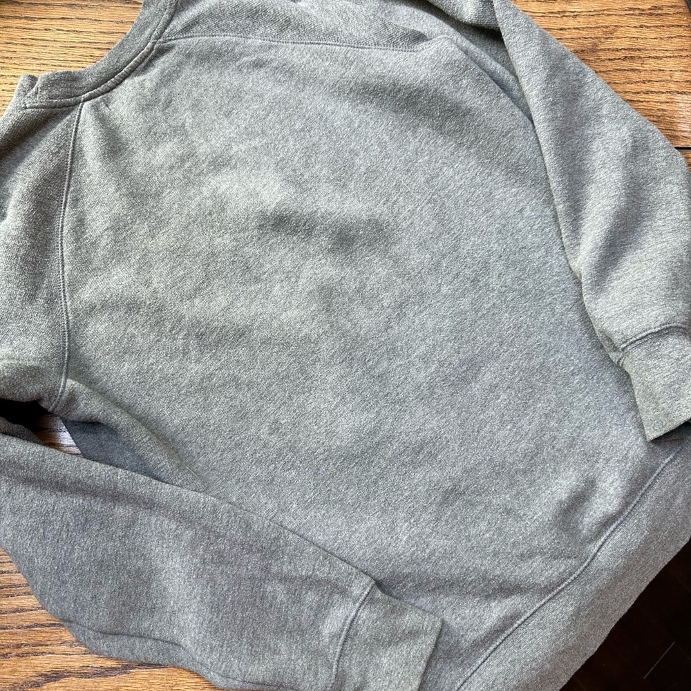 Brunette the Label Blonde crewneck - Picture 3 of 5